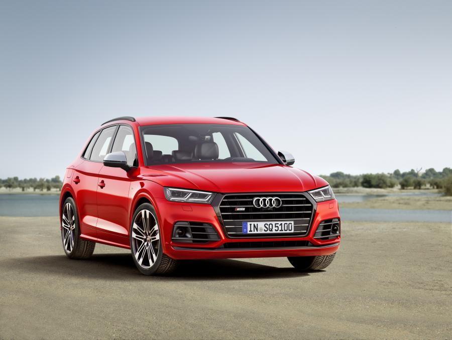  Audi SQ5 3.0 TFSI 2017 года  (WW) (фото 8 из 48)
